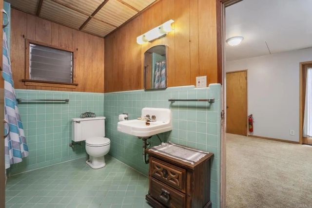 450 SUMMERHILL CT, Alpine, CA 91901