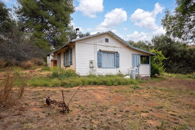 450 SUMMERHILL CT, Alpine, CA 91901