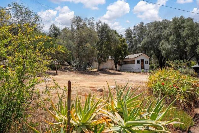 450 SUMMERHILL CT, Alpine, CA 91901