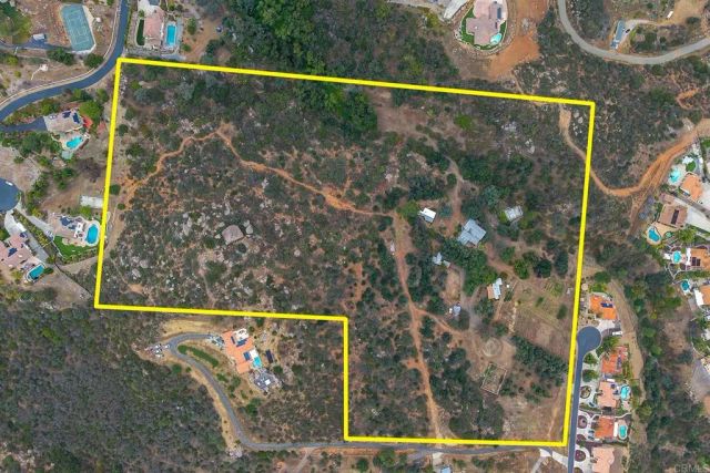 450 SUMMERHILL CT, Alpine, CA 91901