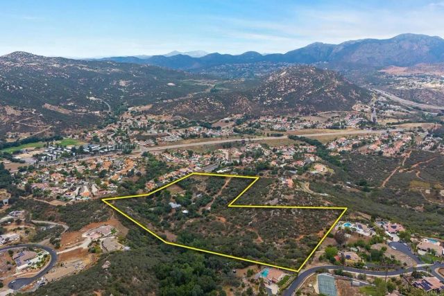 450 SUMMERHILL CT, Alpine, CA 91901