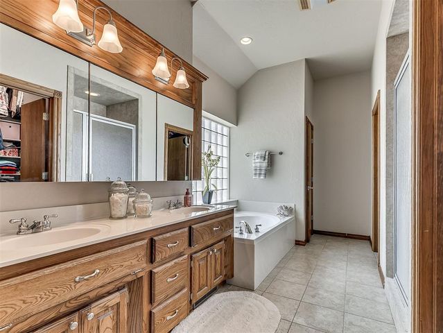 7903 Scotch Lane, Tuttle, OK 73089