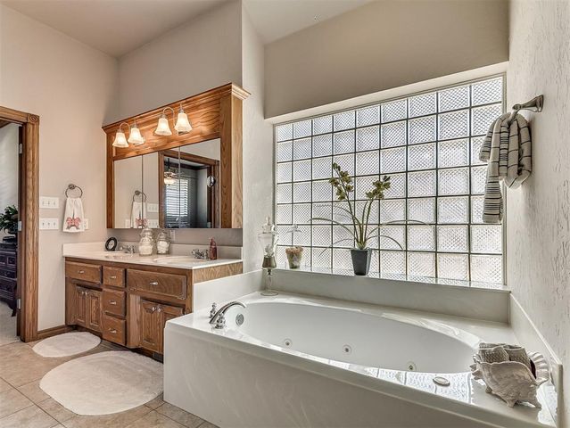7903 Scotch Lane, Tuttle, OK 73089