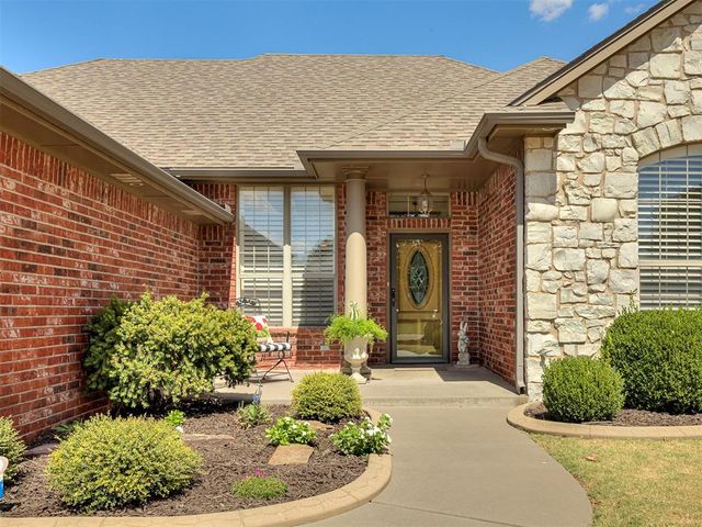 7903 Scotch Lane, Tuttle, OK 73089