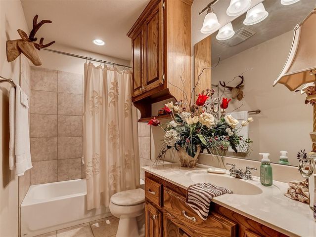 7903 Scotch Lane, Tuttle, OK 73089