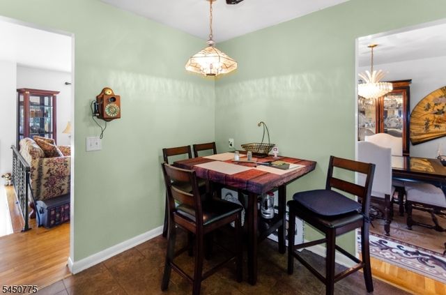 17 Stafford Dr, Wanaque Boro, NJ 07465