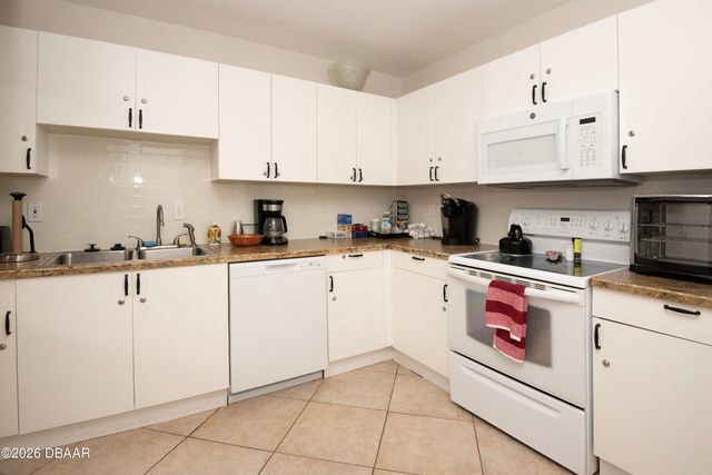 4 Oceans West Blvd Apt 102C, Daytona Beach Shores, FL 32118