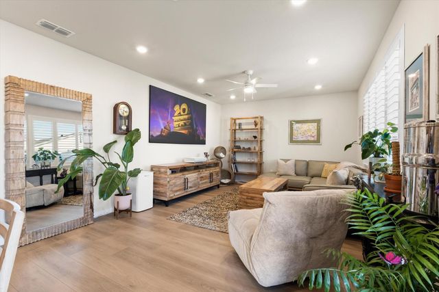 2057 Longmire Loop, Roseville, CA 95747