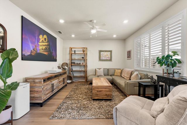 2057 Longmire Loop, Roseville, CA 95747