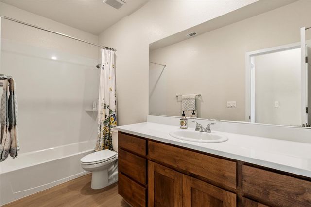 2057 Longmire Loop, Roseville, CA 95747