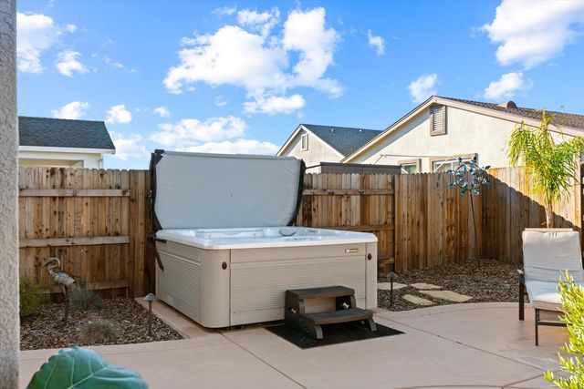 2057 Longmire Loop, Roseville, CA 95747