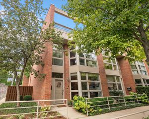 1916 N Maud Avenue A, Chicago, IL 60614