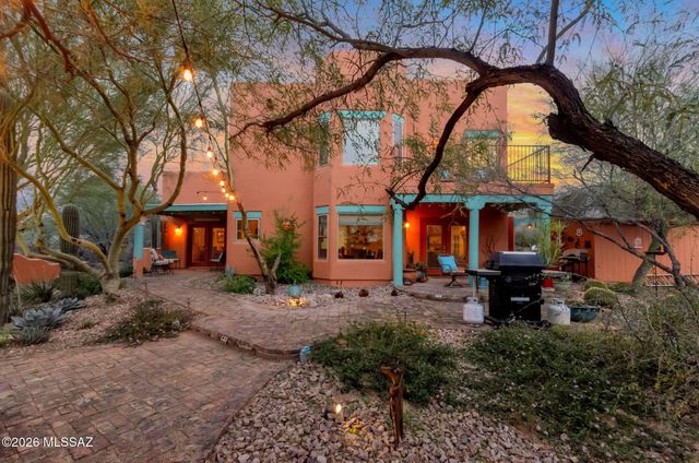 9348 N Camino De Plaza, Tucson, AZ 85742