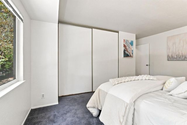 24 Emery Bay Drive, Emeryville, CA 94608