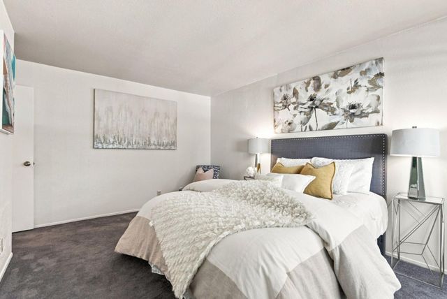 24 Emery Bay Drive, Emeryville, CA 94608