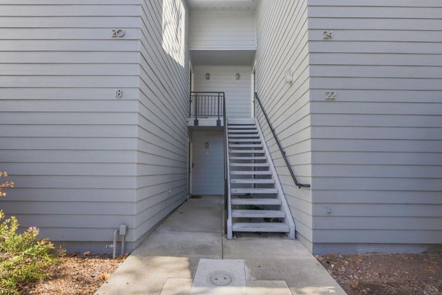24 Emery Bay Drive, Emeryville, CA 94608