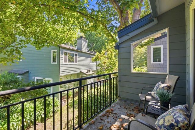 24 Emery Bay Drive, Emeryville, CA 94608