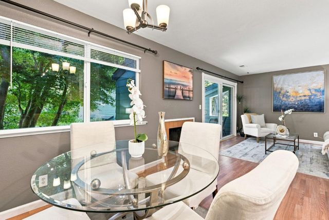 24 Emery Bay Drive, Emeryville, CA 94608