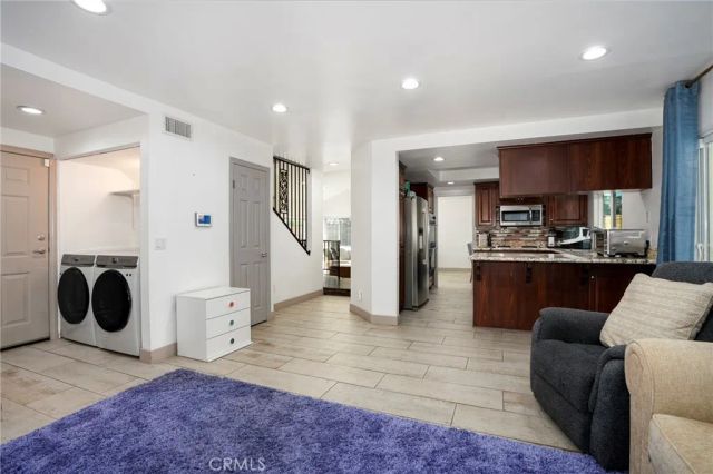10110 Sunland Boulevard, Shadow Hills, CA 91040