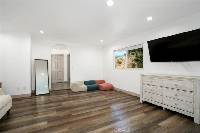 10110 Sunland Boulevard, Shadow Hills, CA 91040