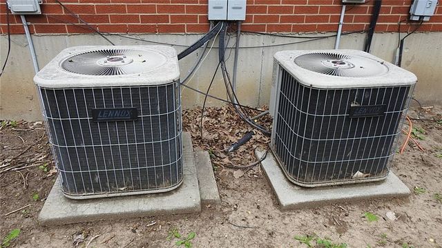 7141 STERLING Avenue, Raytown, MO 64133