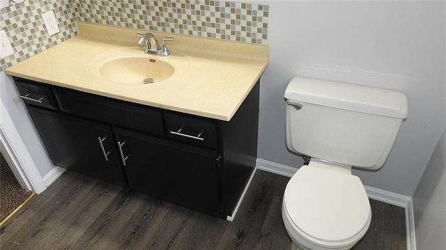 7141 STERLING Avenue, Raytown, MO 64133