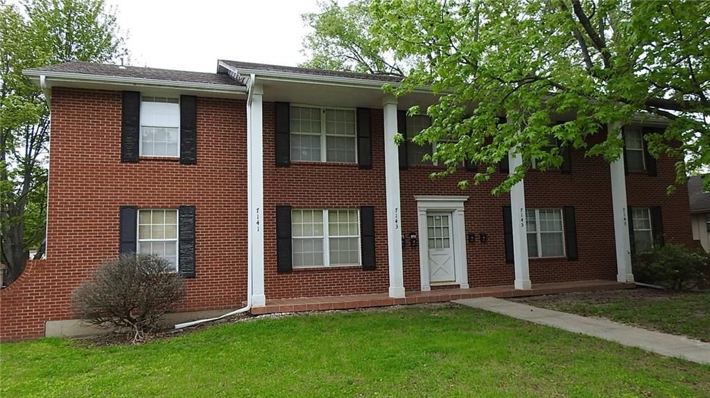 7141 STERLING Avenue, Raytown, MO 64133