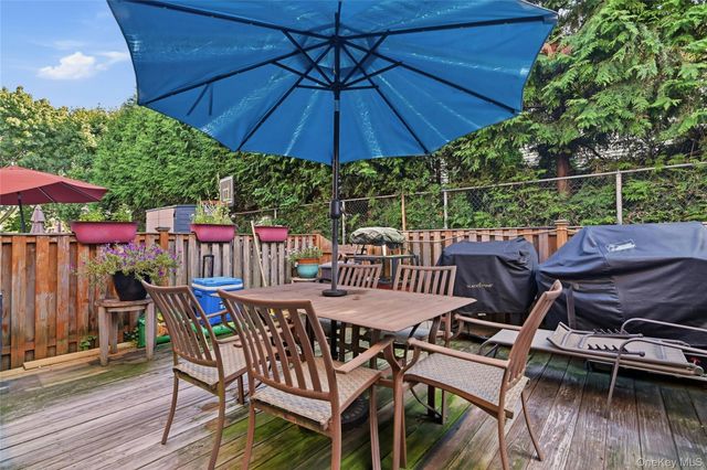 1810 Front Street 49, East Meadow, NY 11554