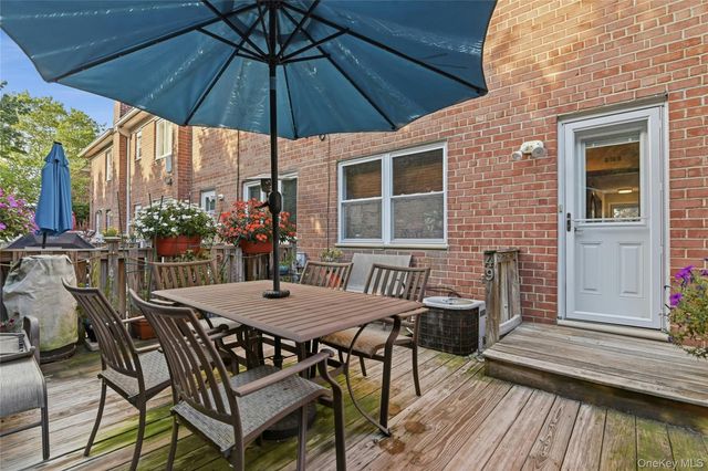 1810 Front Street 49, East Meadow, NY 11554