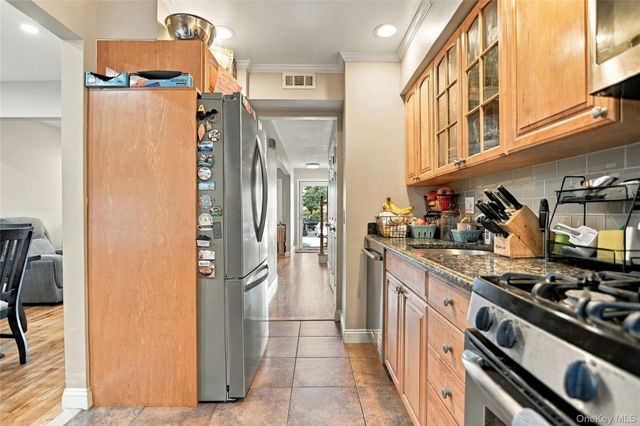 1810 Front Street 49, East Meadow, NY 11554