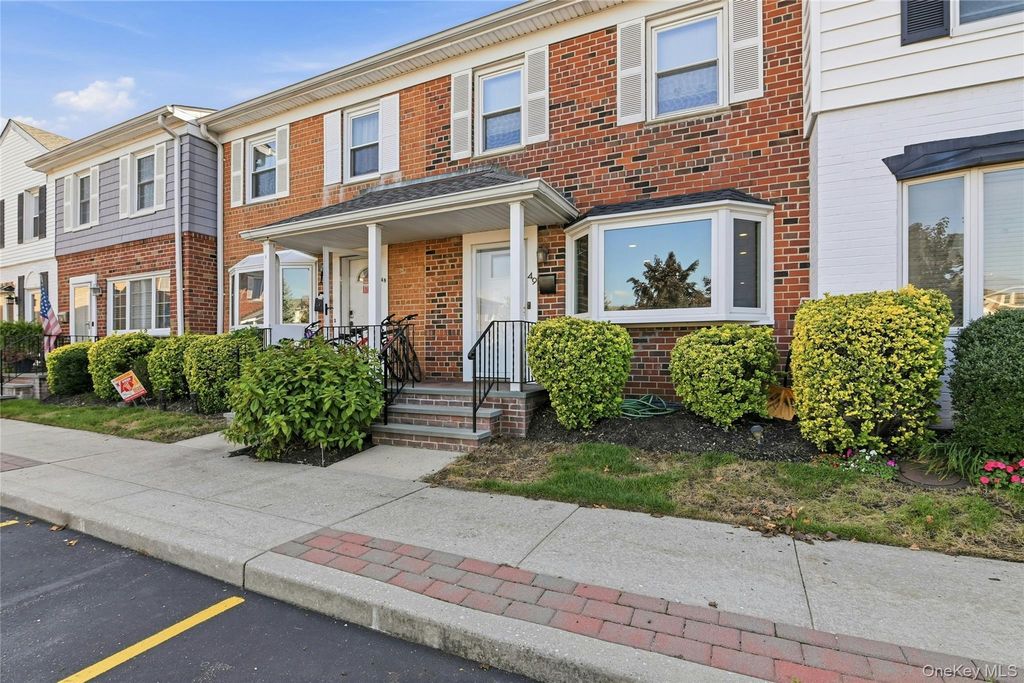1810 Front Street 49, East Meadow, NY 11554 — photo 2