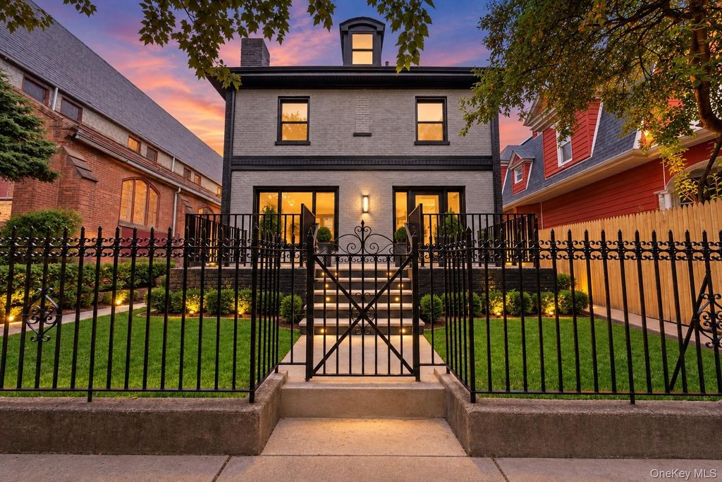 131 Arlington Avenue, Brooklyn, NY 11207 — exterior