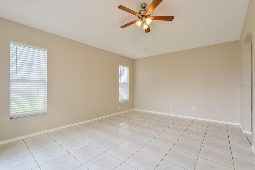 Image 14 of property listing at 1515 WOOD VIOLET DRIVE, Orlando, FL 32824