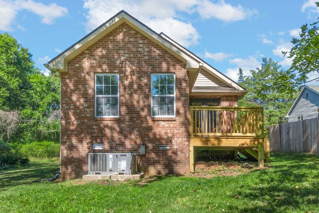 525 Glenn St, Clarksville, TN 37040