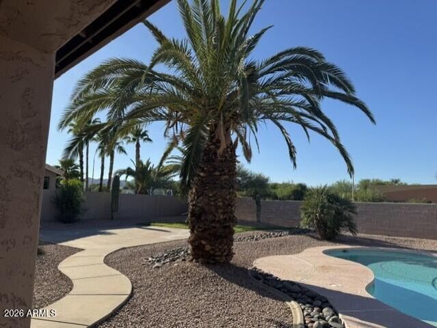 4622 E Desert Willow Road, Phoenix, AZ 85045