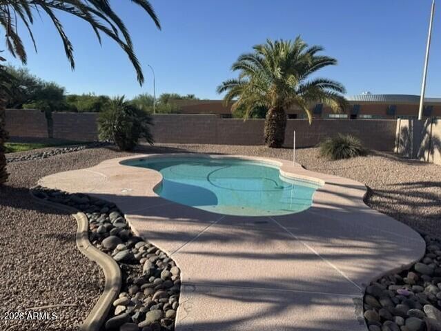 4622 E Desert Willow Road, Phoenix, AZ 85045