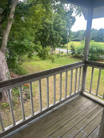 2293 main Street, Isle La Motte, VT 05463