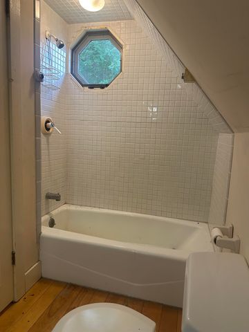 2293 main Street, Isle La Motte, VT 05463