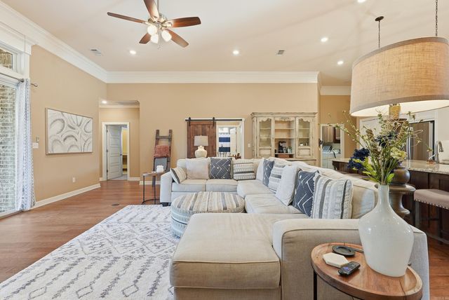 2406 Aberdeen Drive, Bryant, AR 72019