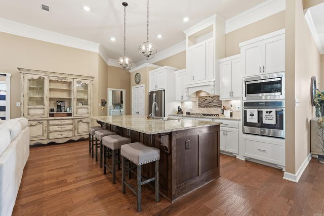 2406 Aberdeen Drive, Bryant, AR 72019