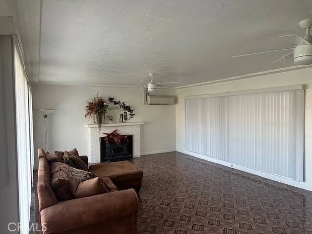 4984 E Belmont Avenue, Fresno, CA 93727