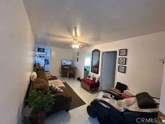 4984 E Belmont Avenue, Fresno, CA 93727