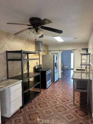 4984 E Belmont Avenue, Fresno, CA 93727