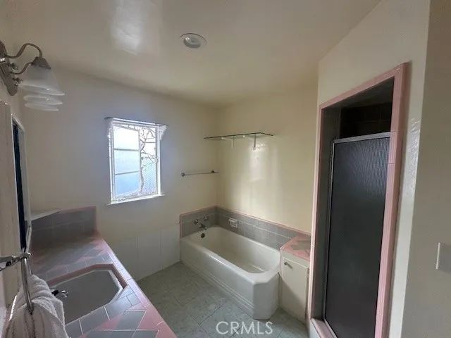 4984 E Belmont Avenue, Fresno, CA 93727