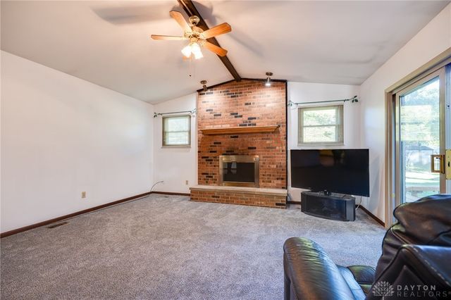 1325 De Quincy Drive, Beavercreek, OH 45434