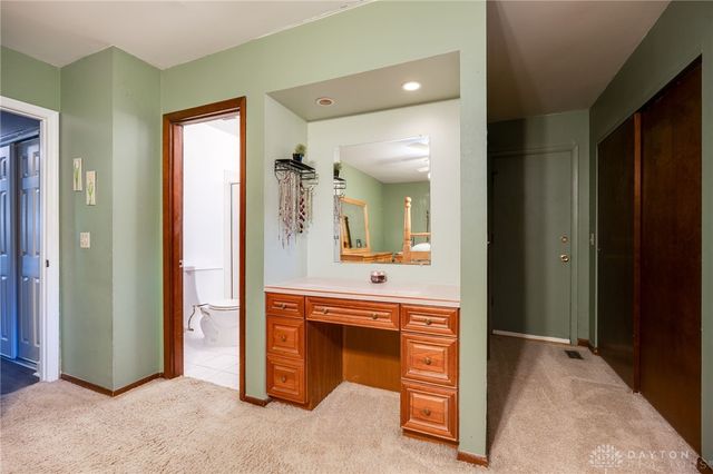 1325 De Quincy Drive, Beavercreek, OH 45434