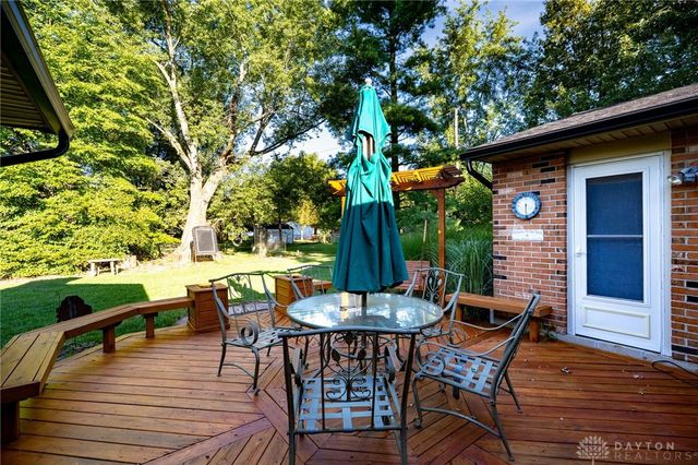 1325 De Quincy Drive, Beavercreek, OH 45434