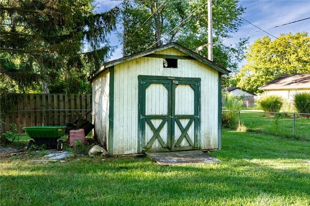 1325 De Quincy Drive, Beavercreek, OH 45434