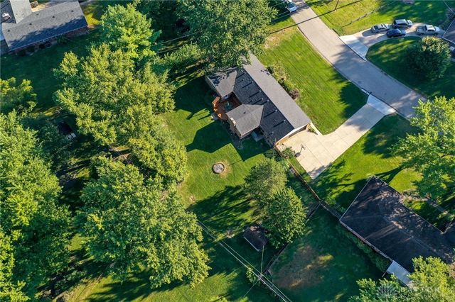1325 De Quincy Drive, Beavercreek, OH 45434