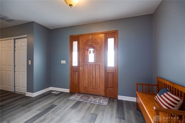 1325 De Quincy Drive, Beavercreek, OH 45434